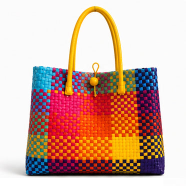 Piña Colada Gala Bag – A refreshing mix of cool blues, sunny yellows, and tropical tones, delivering a relaxed yet stylish feel. Effortless, classic, and endlessly versatile.