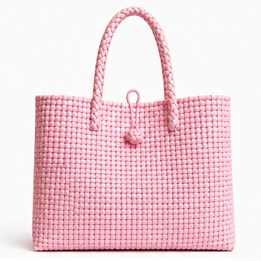  Strawberry Shortcake Gala Bag – Delicate pink tones woven into a light, playful design that feels fresh and feminine. Sweet, soft, and full of charm.