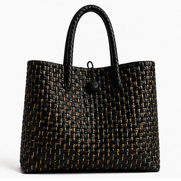 The Gatsby Gala Bag– Rich in texture and detail, this bold design captures the essence of indulgence and celebration. A true standout piece for those who embrace luxury without compromise.